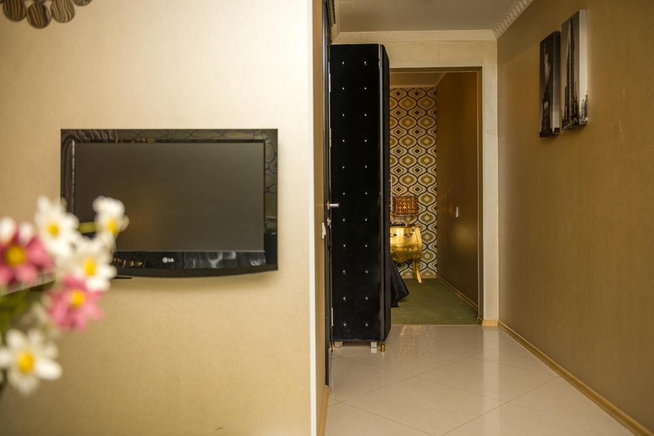 Weekend Boutique Hotel Kischinau Exterior foto